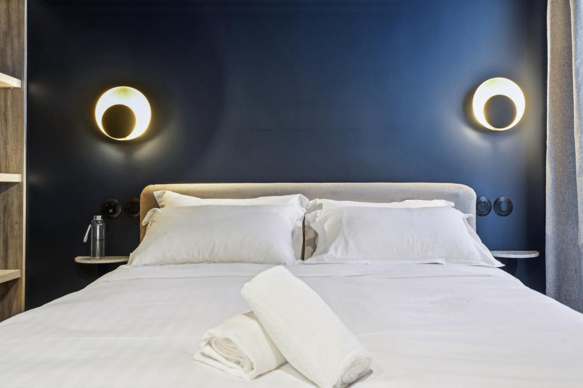 Hotel Clemence Paris Exterior photo